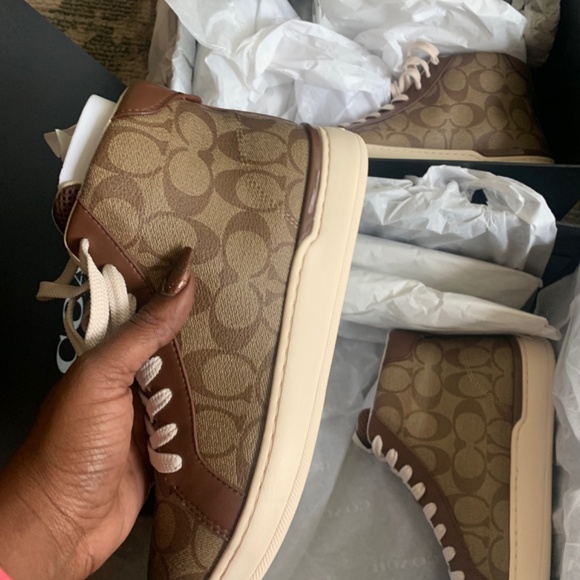 Coach shoes - Picture 3 of 3